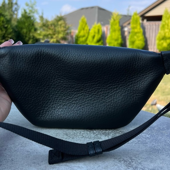 BALENCIAGA EVERYDAY BELTPACK - Picture 3 of 3